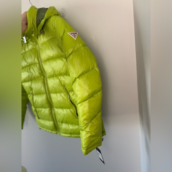 GUESS Women's High-Shine Hooded Puffer Coat Size M
 (new with tag) - Picture 9 of 15